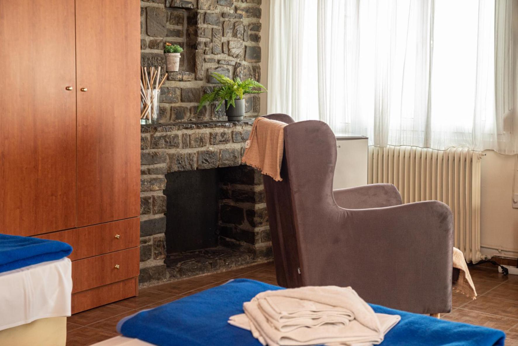 Hotel Argo Волос Екстериор снимка